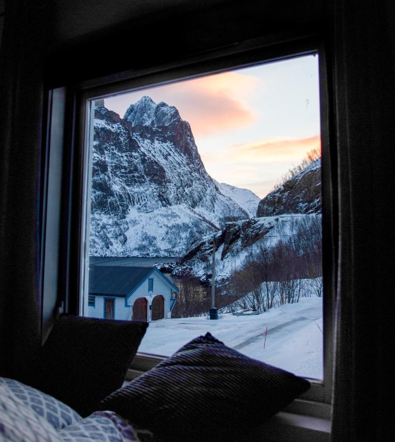 Segla Guesthouse - With View Of Fjord Fjordgard Exterior photo